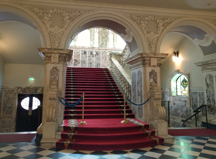 entryway-belfast-city-hall-northern-ireland-taken-7-29-16-by-ff