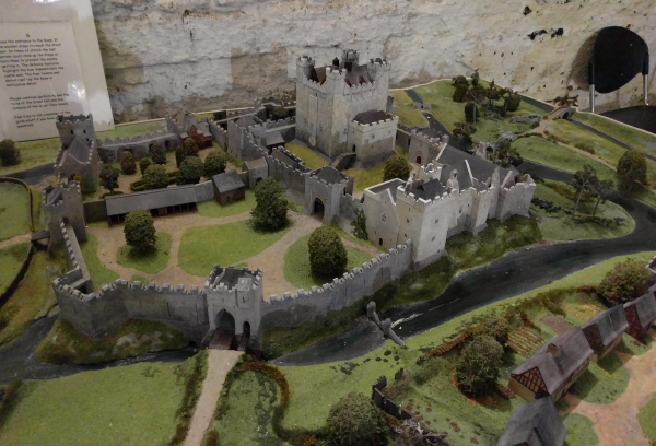 model-geraldine-castle-maynooth-ireland-taken-8-19-16-by-ff